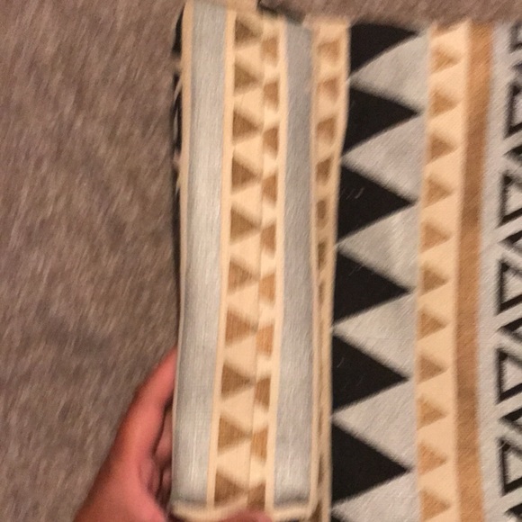 AvaniBeautiful hobo chic bag - Picture 4 of 5